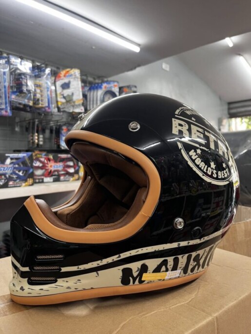 cropped-helmet2.jpg